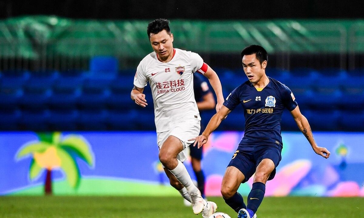 包含赛地聚焦——中超清晨热度飙升,葡萄牙体育队长鼓劲,媒体盛赞,更衣室氛围转暖的词条 包含赛地聚焦——中超清晨热度飙升,葡萄牙体育队长鼓劲,媒体盛赞,更衣室氛围转暖的词条