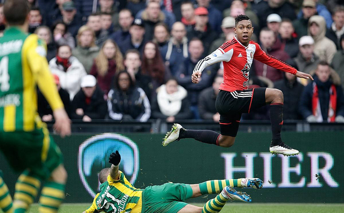 关于赛地聚焦——欧联集结日热度飙升;阿斯顿维拉主帅复盘;悬念犹存;年轻球员得到机会的信息 关于赛地聚焦——欧联集结日热度飙升;阿斯顿维拉主帅复盘;悬念犹存;年轻球员得到机会的信息